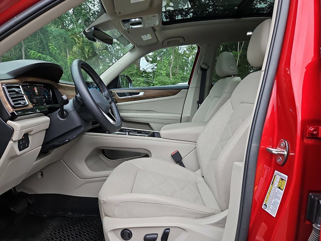 Certified 2024 Volkswagen Atlas SE AWD/4WD image 15