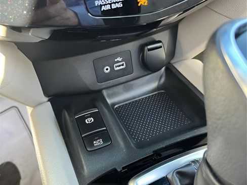 Used 2022 Nissan Rogue Sport SL w/ Premium Package image 43