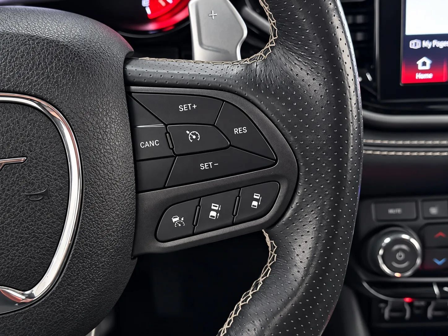 Used 2021 Dodge Durango SRT Hellcat w/ Technology Group AWD/4WD image 38