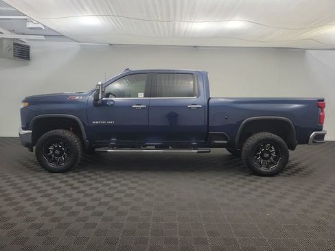 Used 2020 Chevrolet Silverado 2500 LTZ image 2