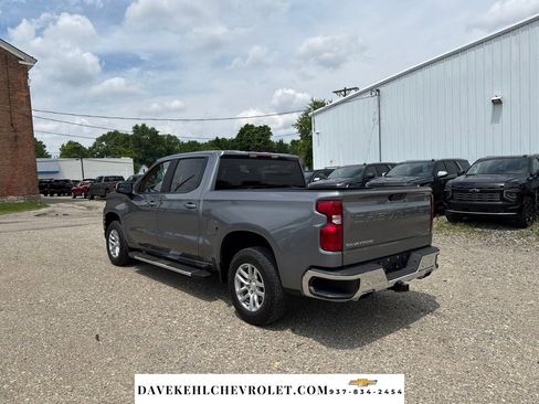 Used 2021 Chevrolet Silverado 1500 LT AWD/4WD image 3