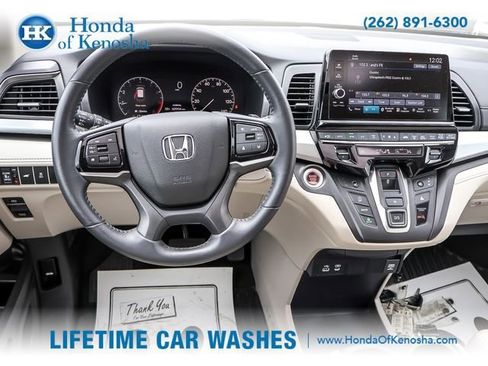 Certified 2025 Honda Odyssey EX-L image 16