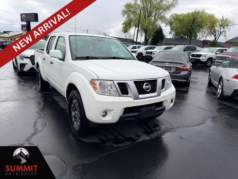 Used 2018 Nissan Frontier PRO-4X image 1