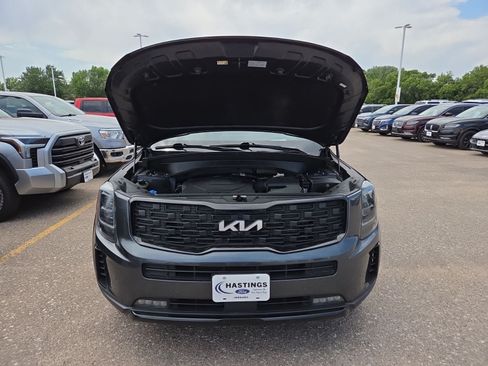 Used 2022 Kia Telluride SX w/ SX Prestige Package AWD/4WD image 15