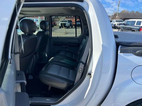 Used 2003 Ford Explorer Sport Trac XLS image 16