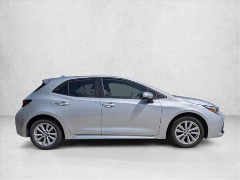 Used 2023 Toyota Corolla SE FWD image 4