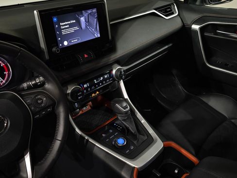 Used 2024 Toyota RAV4 Adventure image 26