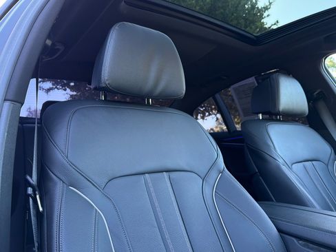 Used 2023 BMW M550i xDrive w/ Executive Package AWD/4WD image 20