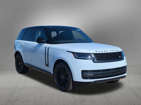 New 2025 Land Rover Range Rover SE image 8