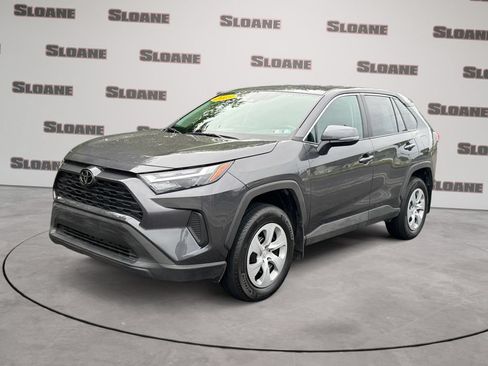Used 2025 Toyota RAV4 LE AWD/4WD image 1