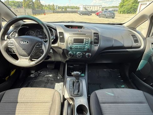 Used 2015 Kia Forte LX w/ Popular Package FWD image 3