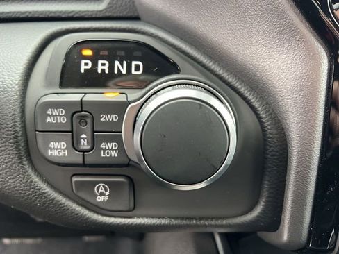 New 2026 RAM 1500 4x4 Crew Cab image 22