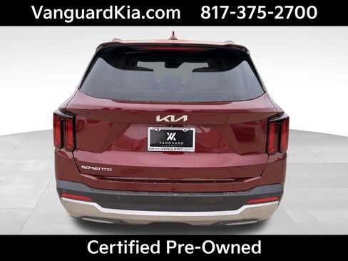 Certified 2024 Kia Sorento S image 3