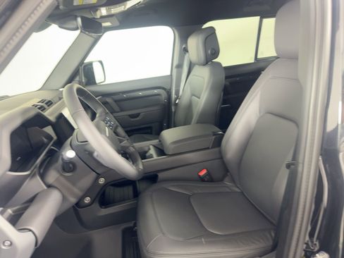 New 2026 Land Rover Defender 110 X-Dynamic SE image 6