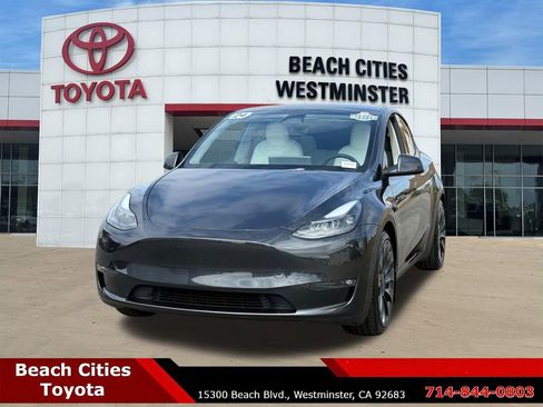 Used 2024 Tesla Model Y Performance AWD/4WD image 5