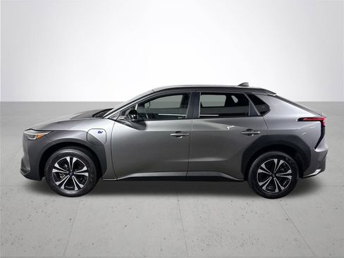 Certified 2023 Subaru Solterra Premium image 10