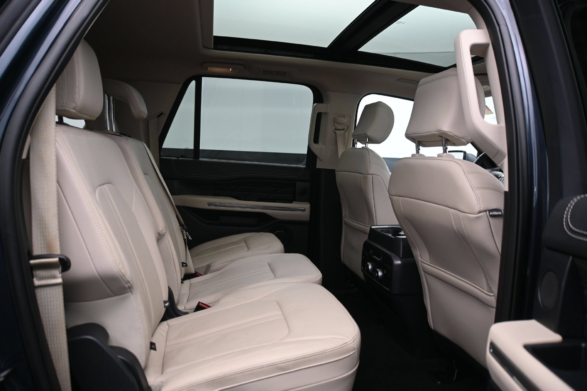 Used 2024 Ford Expedition Max Platinum AWD/4WD image 14