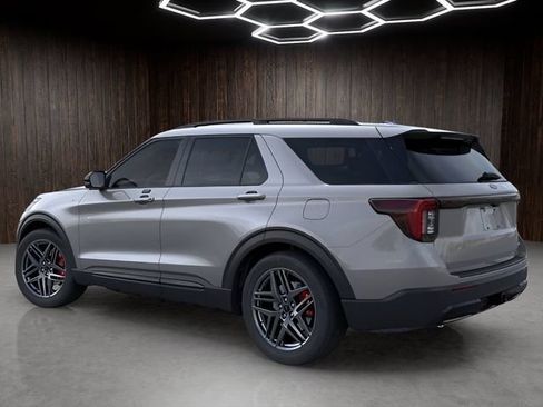 New 2026 Ford Explorer ST-Line w/ ST-Line Street Pack AWD/4WD image 4