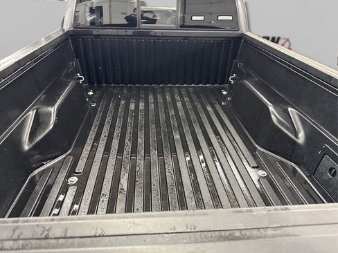 Used 2019 Toyota Tacoma SR5 image 13