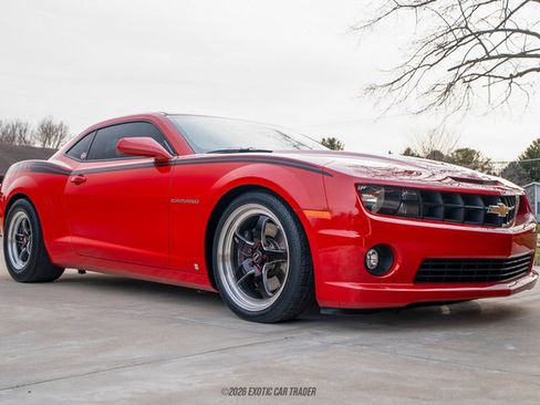 Used 2010 Chevrolet Camaro SS image 12