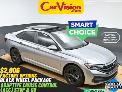 Used 2023 Volkswagen Jetta SE w/ Panoramic Sunroof Package