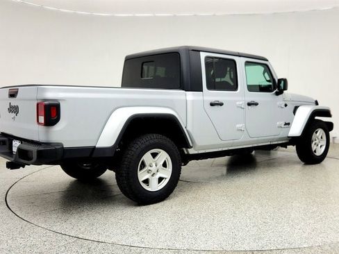Used 2023 Jeep Gladiator Sport AWD/4WD image 5
