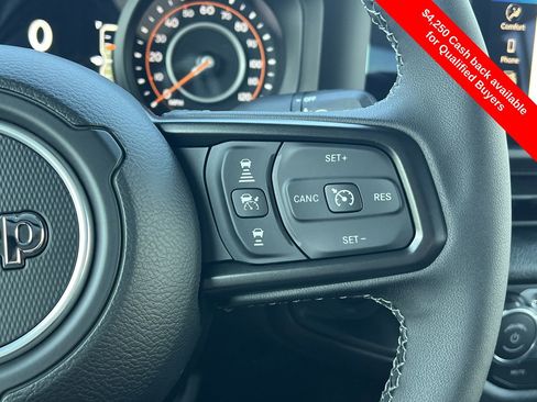 New 2025 Jeep Gladiator Sport image 11