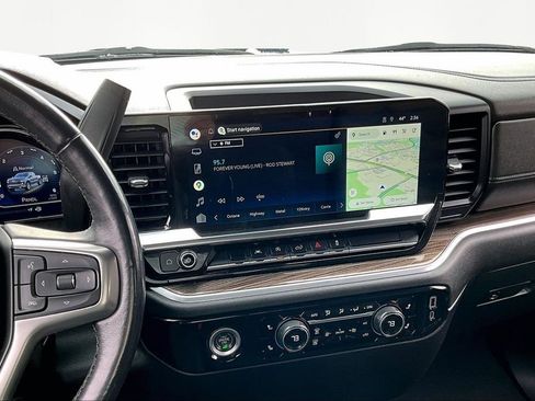 Used 2022 Chevrolet Silverado 1500 LT image 9