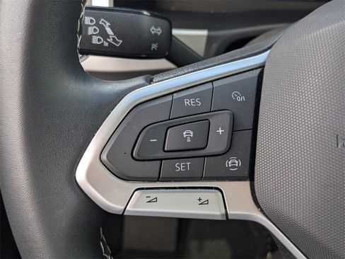 Used 2023 Volkswagen Atlas SE w/ Panoramic Sunroof Package image 25