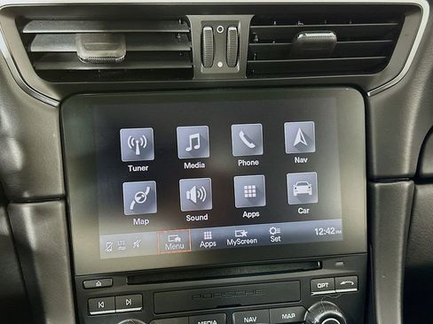 Used 2019 Porsche 911 Turbo image 15