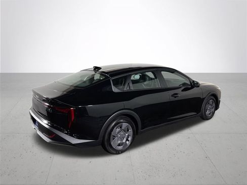 New 2026 Kia K4 FWD image 6