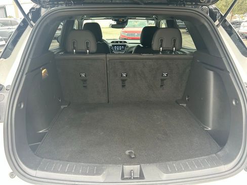 Used 2021 Chevrolet TrailBlazer RS w/ Technology Package image 40