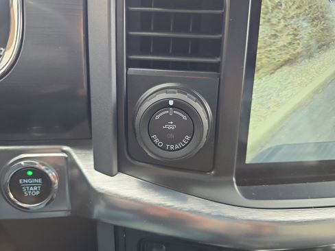Used 2022 Ford F150 Lariat AWD/4WD image 14