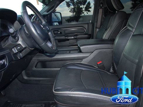 Used 2024 RAM 3500 Limited AWD/4WD image 10
