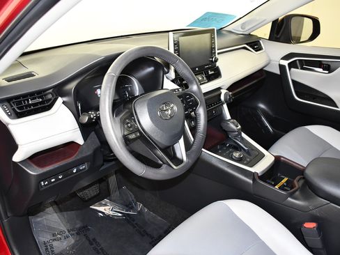 Used 2022 Toyota RAV4 Limited w/ Limited Grade Weather Package AWD/4WD image 38