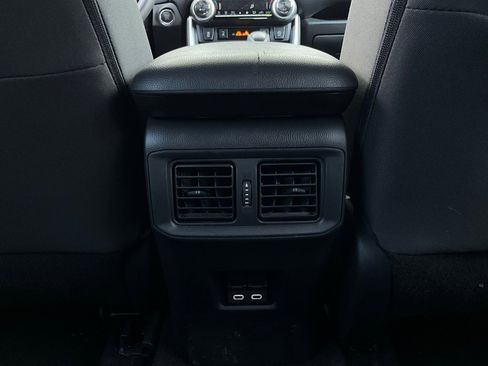 Used 2025 Toyota RAV4 XLE image 13