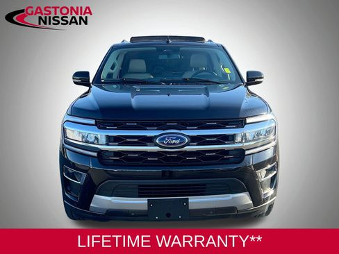 Used 2024 Ford Expedition Max Limited AWD/4WD image 2