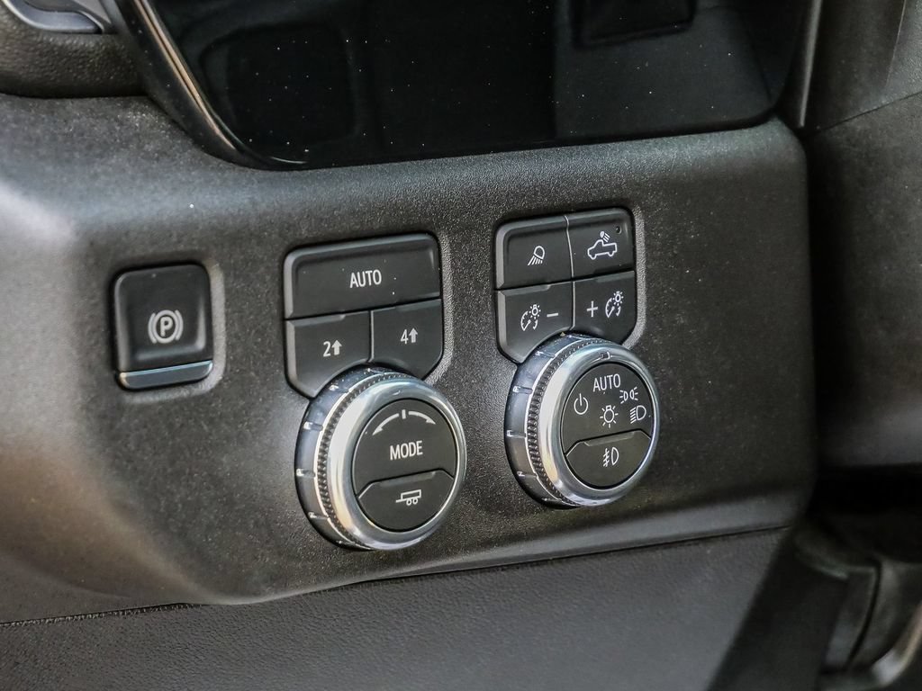 Used 2026 GMC Sierra 1500 SLT AWD/4WD image 32