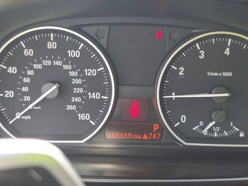 Used 2012 BMW 128i Convertible RWD image 6