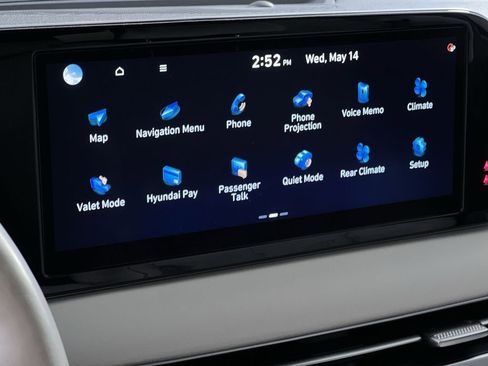 Used 2025 Hyundai Palisade Limited image 18