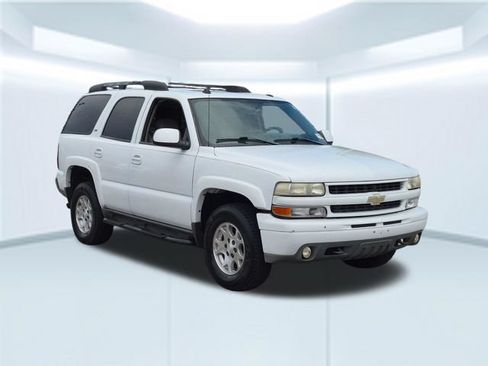 Used 2005 Chevrolet Tahoe Z71 w/ Preferred Equipment Group AWD/4WD image 8