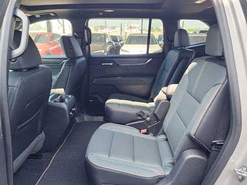 New 2026 GMC Acadia AT4 AWD/4WD image 46