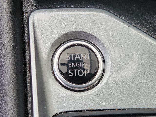 Used 2025 Nissan Altima 2.5 SV FWD image 19
