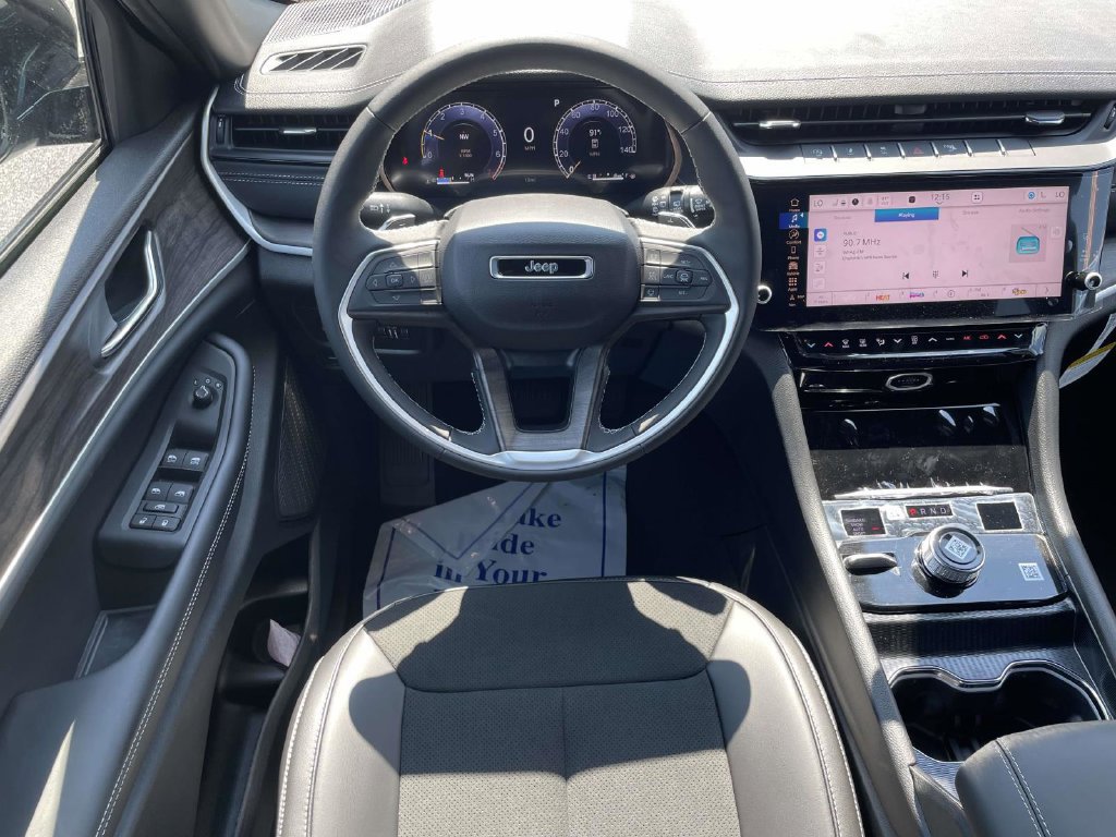 New 2027 Jeep Grand Cherokee 4WD image 21