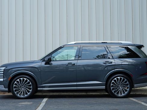 Used 2026 Hyundai Palisade Calligraphy AWD/4WD image 9
