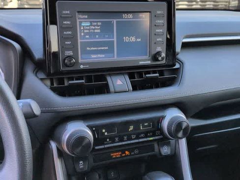 Used 2020 Toyota RAV4 LE w/ All Weather Liner Package AWD/4WD image 26