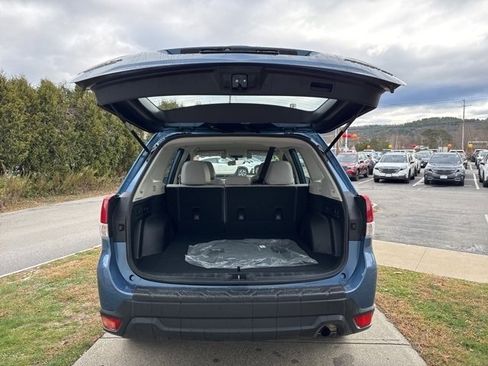 Used 2021 Subaru Forester image 6