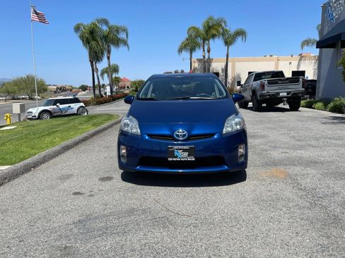 Used 2010 Toyota Prius Three image 2