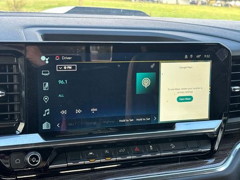 Used 2025 Chevrolet Silverado 1500 LT Trail Boss w/ Dark Appearance Package image 19