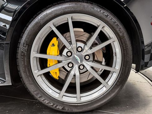 Used 2015 Aston Martin V8 Vantage GT RWD image 11